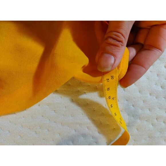 RORY BECA SIZE SMALL YELLOW WOMENS SLEEVELESS GEORGETTE BLOUSE S - Picture 4 of 6